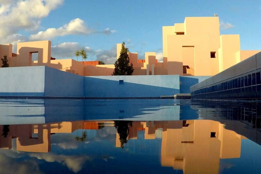La Muralla Roja Calp Dış mekan fotoğraf